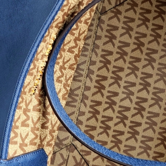 Michael Kors Tote handbag - Picture 4 of 8